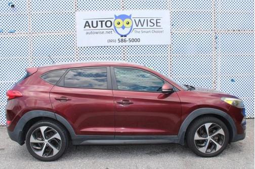 Ruby Wine 2016 Hyundai TUCSON Sport