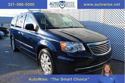 2016 Chrysler Town & Country Touring