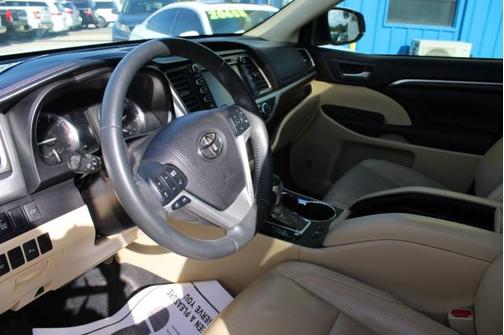 2016 Toyota Highlander Limited