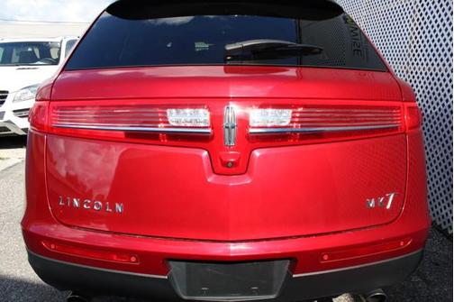 2018 Lincoln MKT Reserve