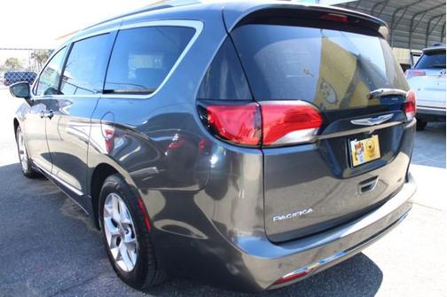 2019 Chrysler Pacifica Touring-L Plus