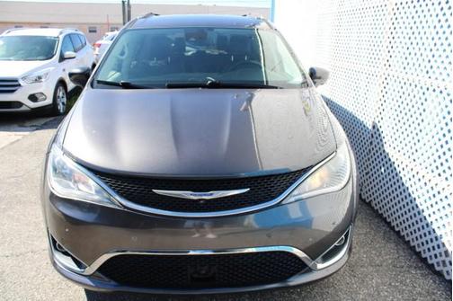 2019 Chrysler Pacifica Touring-L Plus