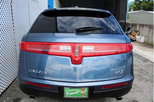 2018 Lincoln MKT Reserve