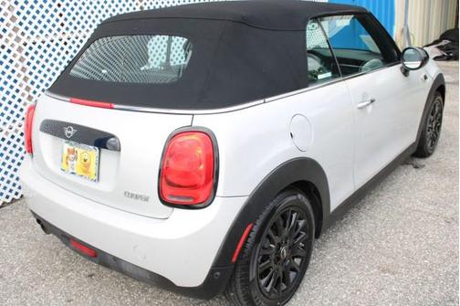 Pepper White 2019 MINI Convertible Cooper