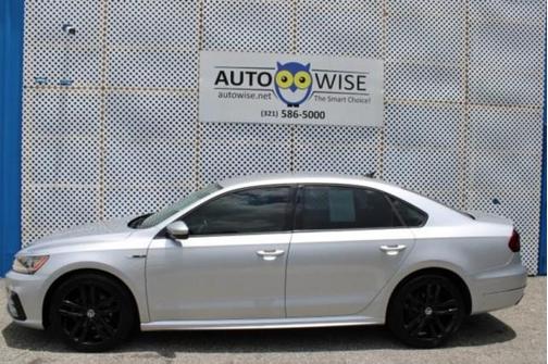 2018 Volkswagen Passat 2.0T R-Line