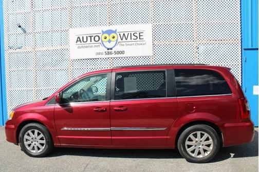 2013 Chrysler Town & Country Touring