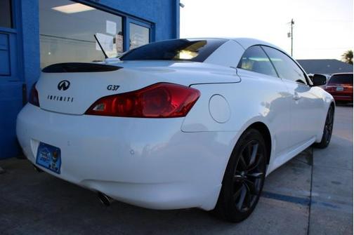 2012 INFINITI G37 Base
