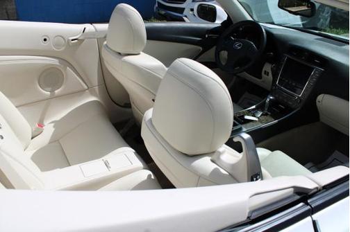 2010 Lexus IS 250C Base