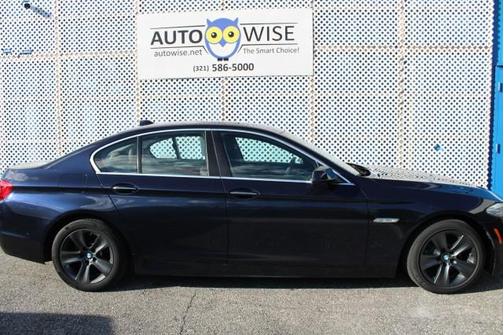 2011 BMW 528 528i