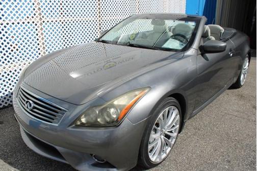 2012 INFINITI G37 Sport