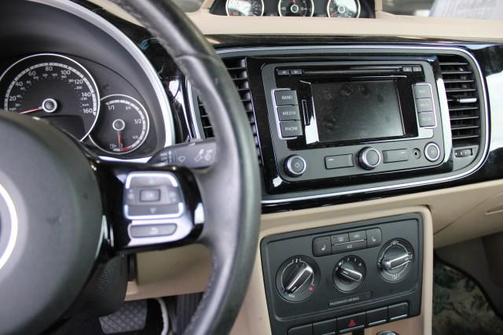 2014 Volkswagen Beetle DSG 2.0L TDI w/Sun/Sound/Nav