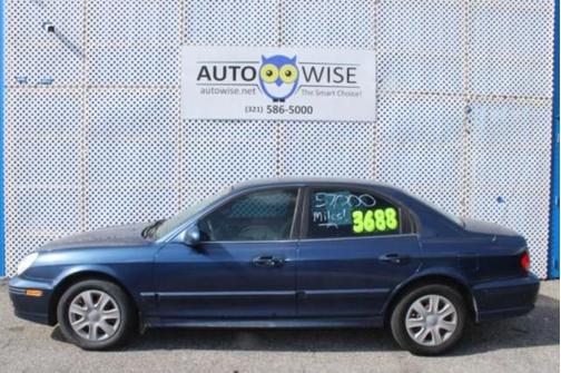 2004 Hyundai SONATA Base