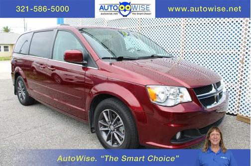 Octane Red Pearlcoat 2017 Dodge Grand Caravan SXT