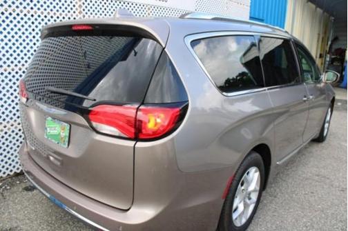 2018 Chrysler Pacifica Touring-L Plus