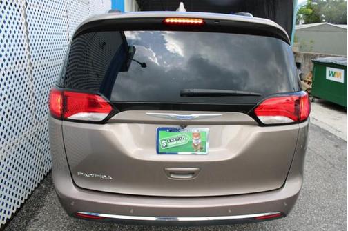 2018 Chrysler Pacifica Touring-L Plus