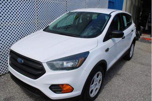 Oxford White 2018 Ford Escape S