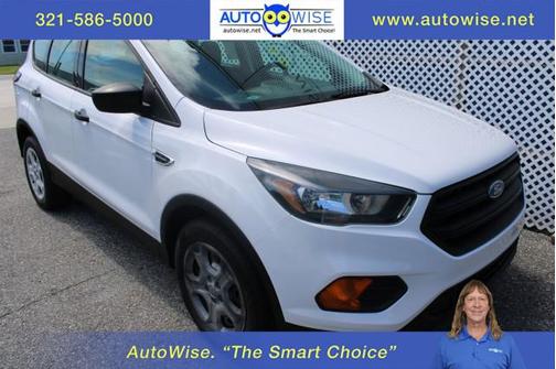 Oxford White 2018 Ford Escape S