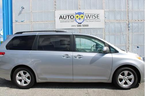 Silver Sky Metallic 2013 Toyota Sienna LE