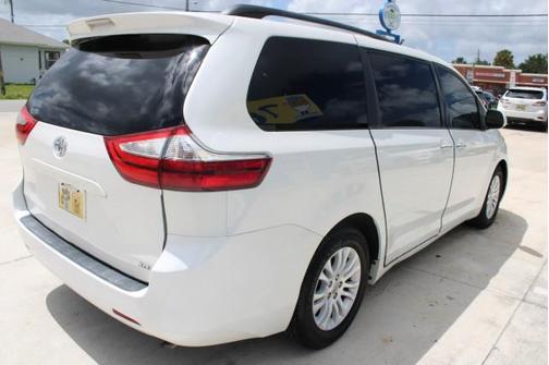 Blizzard Pearl 2015 Toyota Sienna XLE