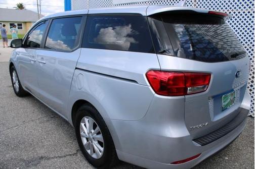 2018 Kia Sedona L