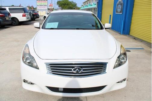 2011 INFINITI G37 Base
