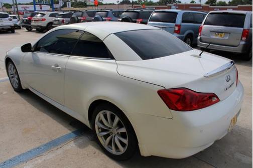 2011 INFINITI G37 Base