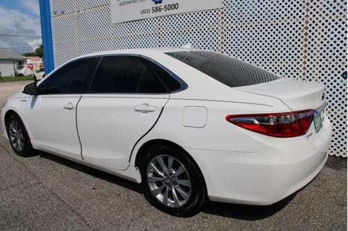 2016 Toyota Camry Hybrid XLE