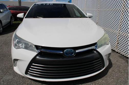 2016 Toyota Camry Hybrid XLE