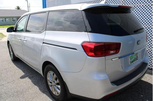 2020 Kia Sedona LX