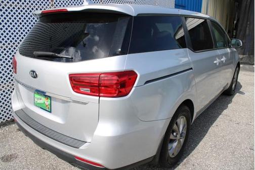2020 Kia Sedona LX