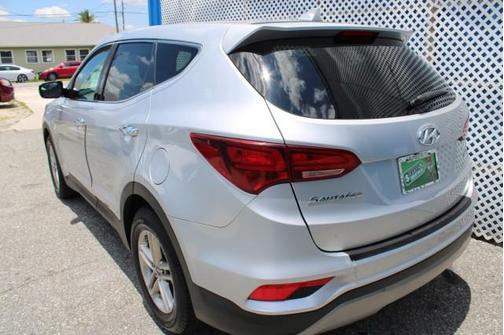 Sparkling Silver 2017 Hyundai Santa Fe Sport 2.4L