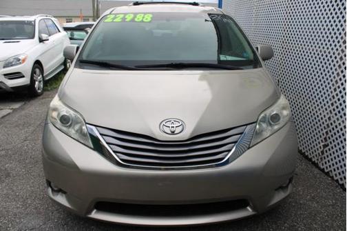 2015 Toyota Sienna XLE Premium