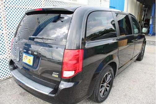 Black Onyx Crystal Pearlcoat 2019 Dodge Grand Caravan GT