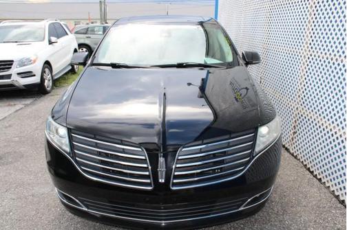 2018 Lincoln MKT Reserve