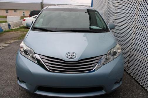 2015 Toyota Sienna XLE Premium