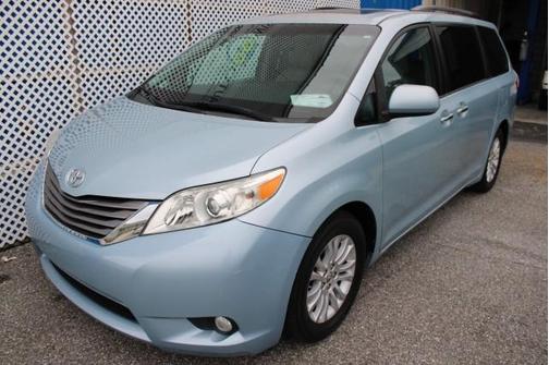 2015 Toyota Sienna XLE Premium