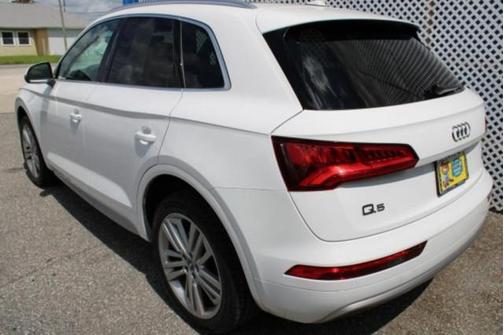 2018 Audi Q5 2.0T Premium Plus