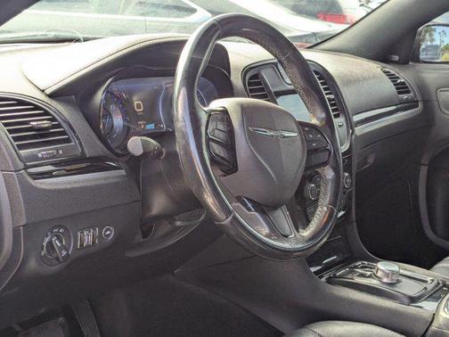 2018 Chrysler 300 S