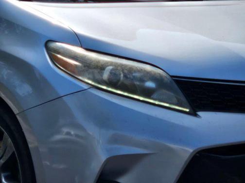 2018 Toyota Sienna SE