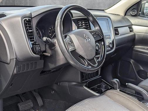2018 Mitsubishi Outlander SE