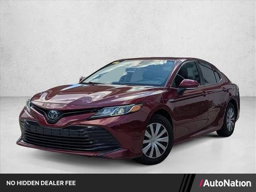 Ruby Flare Pearl 2019 Toyota Camry Hybrid LE