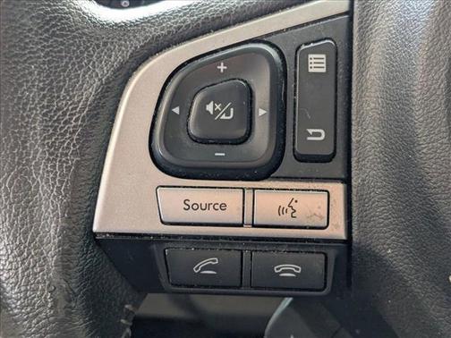 Crystal White Pearl 2017 Subaru Forester 2.5i Limited