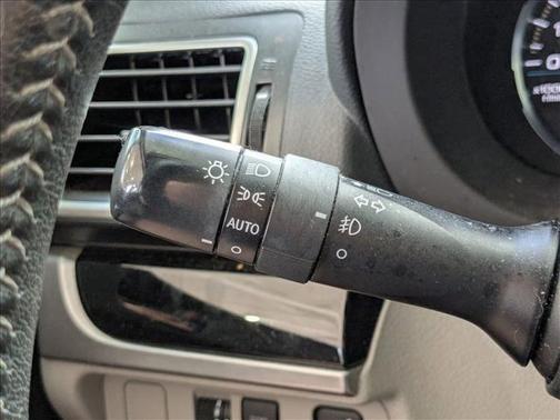 Crystal White Pearl 2017 Subaru Forester 2.5i Limited