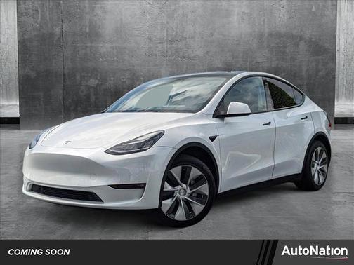 2022 Tesla Model Y Long Range Dual Motor All-Wheel Drive