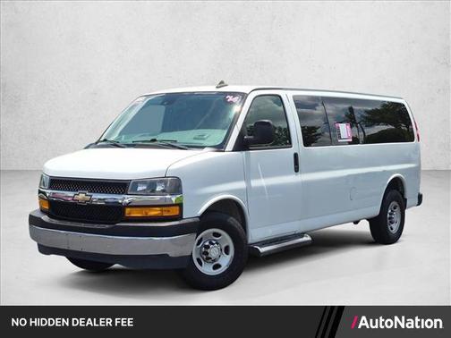 Summit White 2019 Chevrolet Express 3500 LT