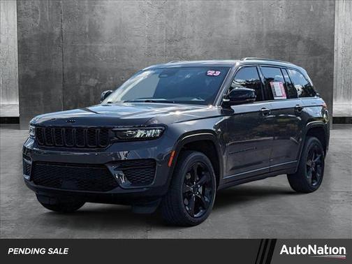 2023 Jeep Grand Cherokee Altitude