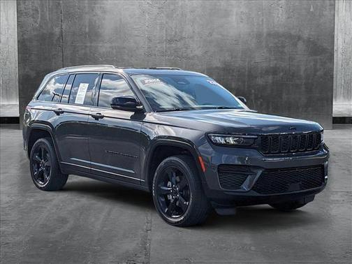 2023 Jeep Grand Cherokee Altitude