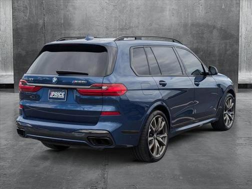 2021 BMW X7 M50i
