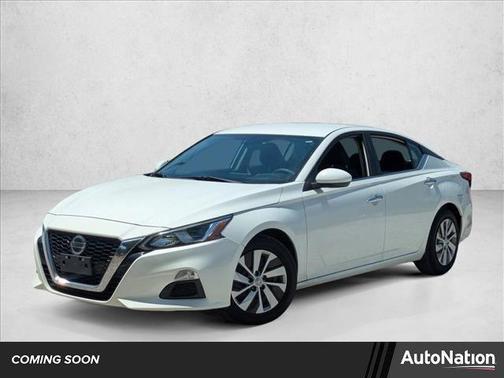 Glacier White 2019 Nissan Altima 2.5 S