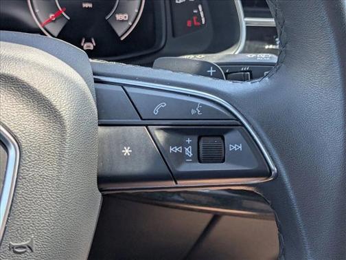 2024 Audi Q7 55 Premium Plus